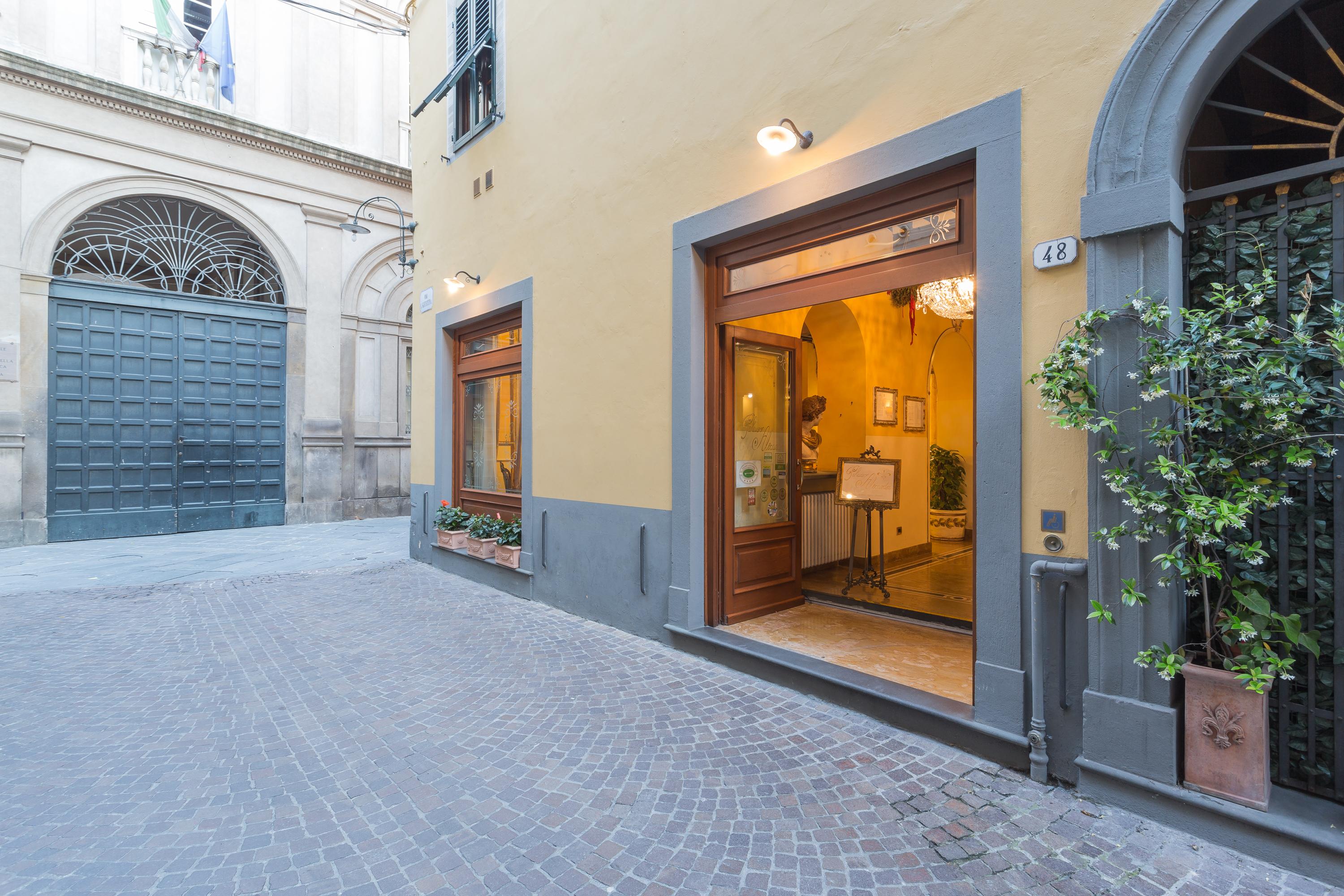 Hotel Palazzo Alexander Lucca Dış mekan fotoğraf