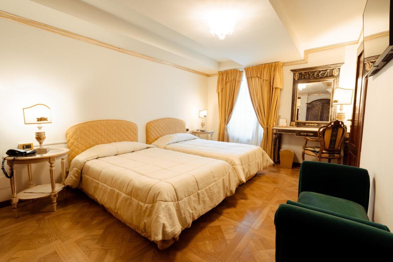 Hotel Palazzo Alexander Lucca Dış mekan fotoğraf