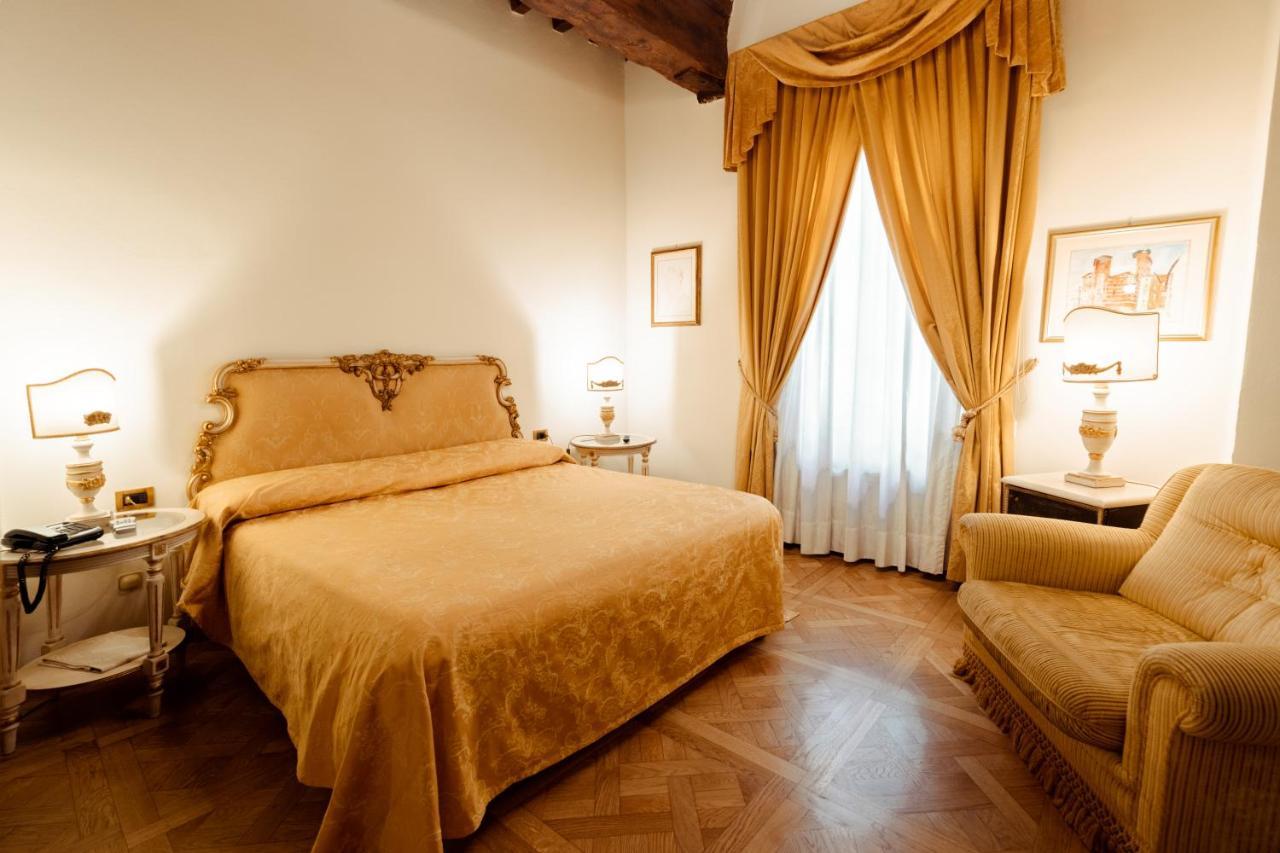 Hotel Palazzo Alexander Lucca Dış mekan fotoğraf