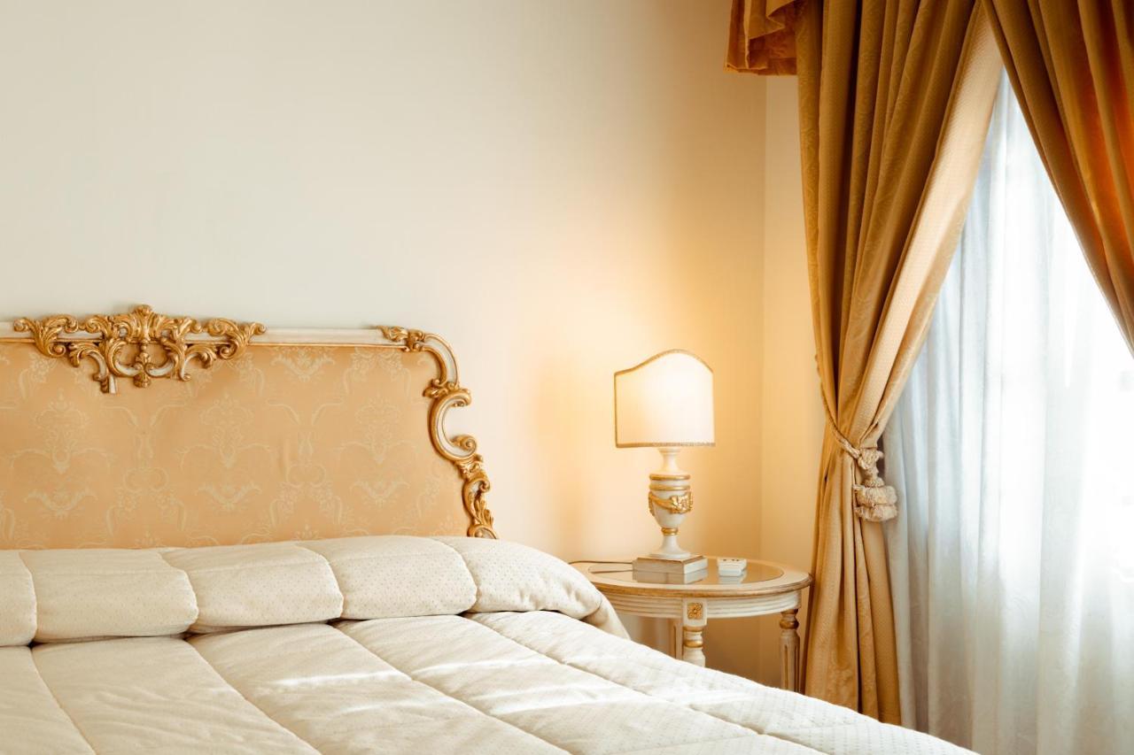 Hotel Palazzo Alexander Lucca Dış mekan fotoğraf